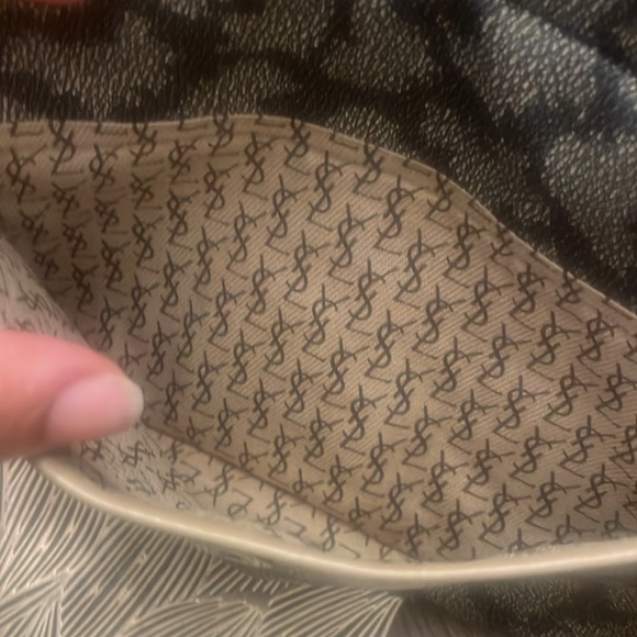 YSL Clutch - Picture 3 of 6